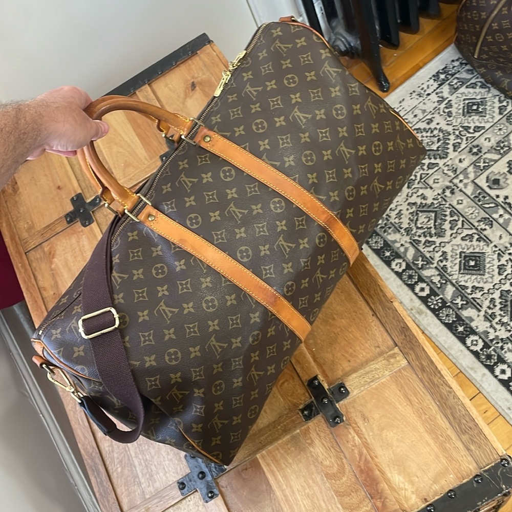 Louis Vuitton Bandouliere Keepall 55 Travel Bag.